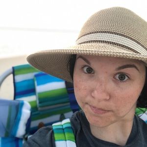 Meet your Posher, Corinne